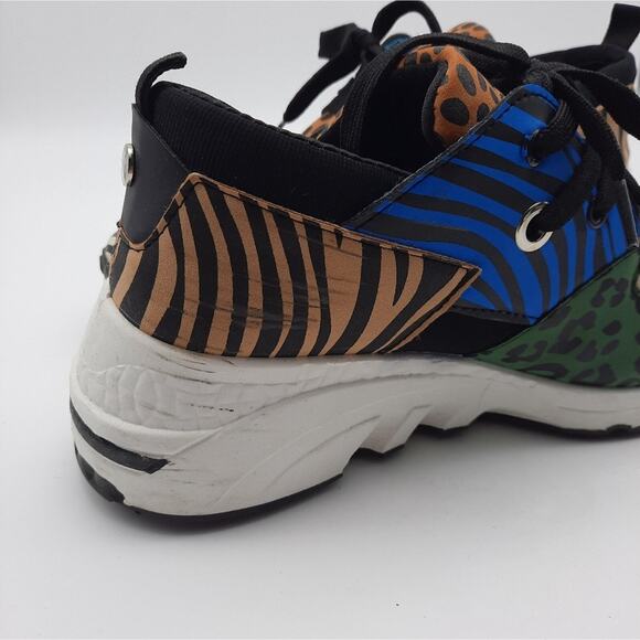 Animal Print Lace Up Fashion Sneakers Size 9 - Picture 4 of 6